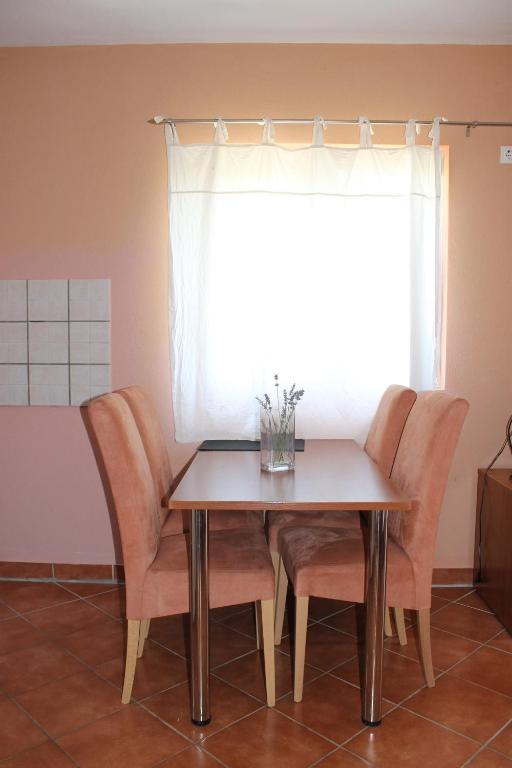 Apartments Isabela バスカ 部屋 写真